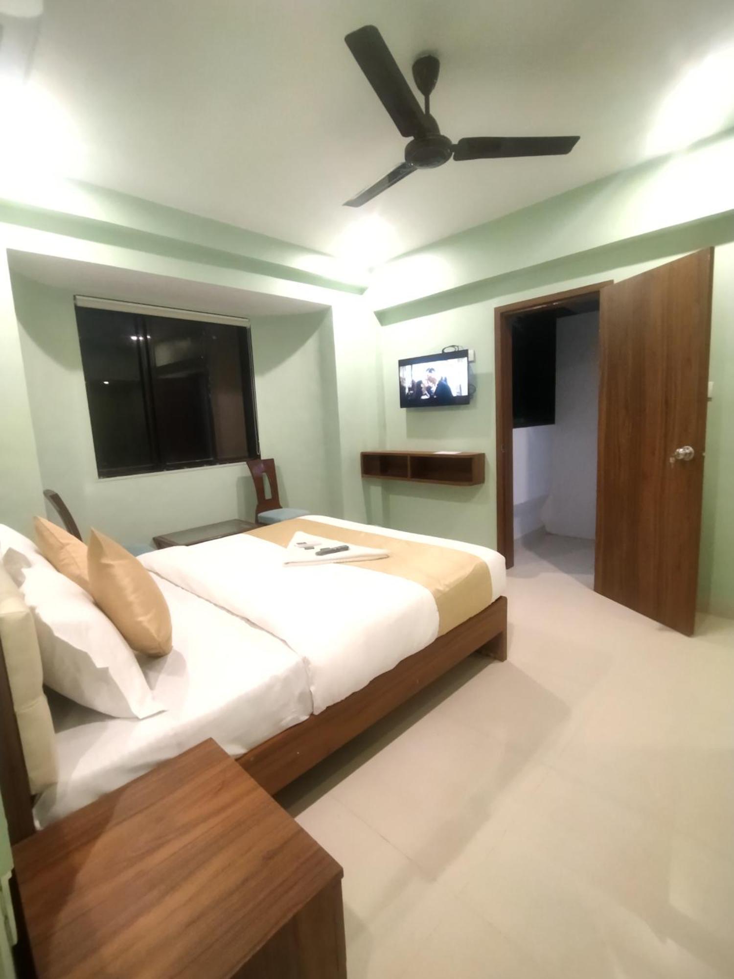 Everest Stays Rooms And Dormitory Mumbai Exterior foto