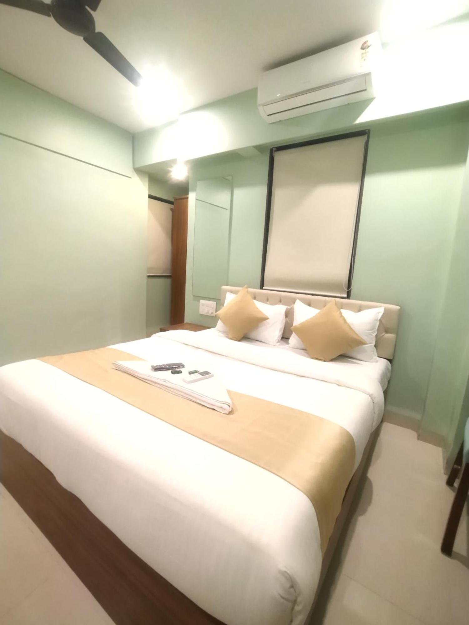 Everest Stays Rooms And Dormitory Mumbai Exterior foto